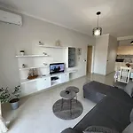 Centre Lions Gate 2 Apartamento
