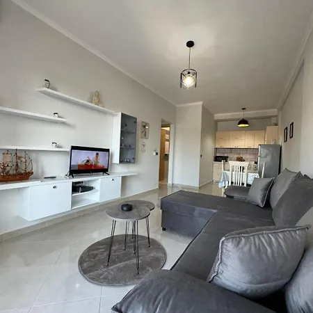 Centre Lions Gate 2 Apartment
